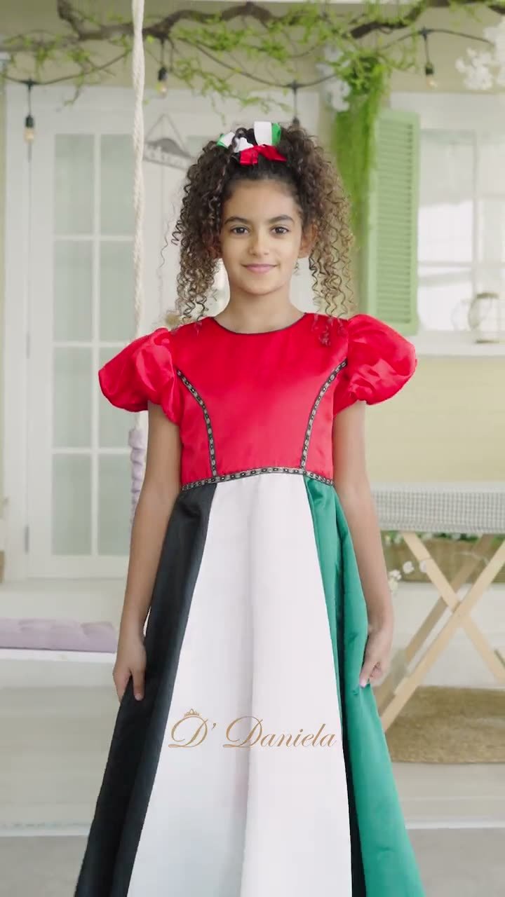 D'Daniela National Day dress reel