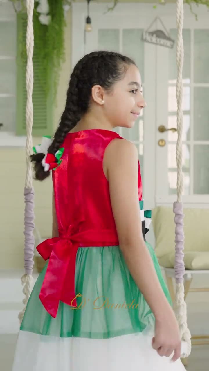 D'Daniela National Day dress reel